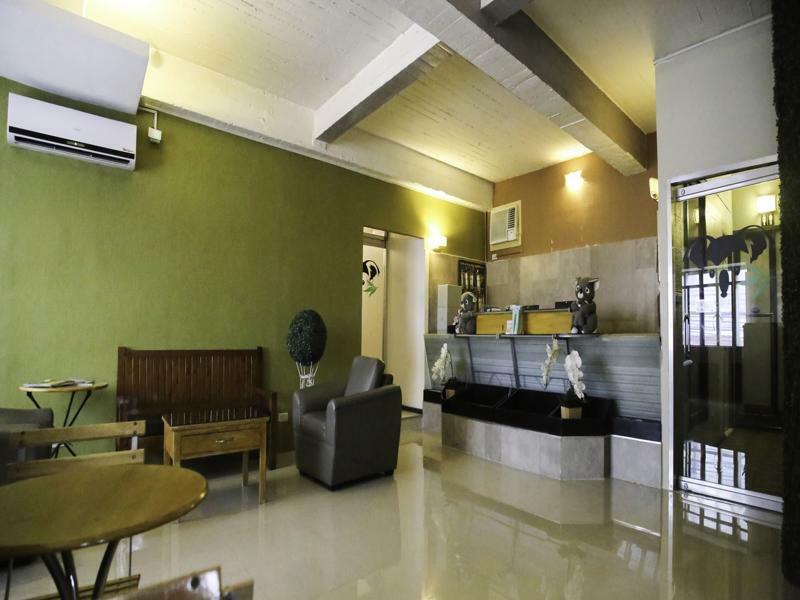 Quoalla Hotel Makati Makati City Екстериор снимка